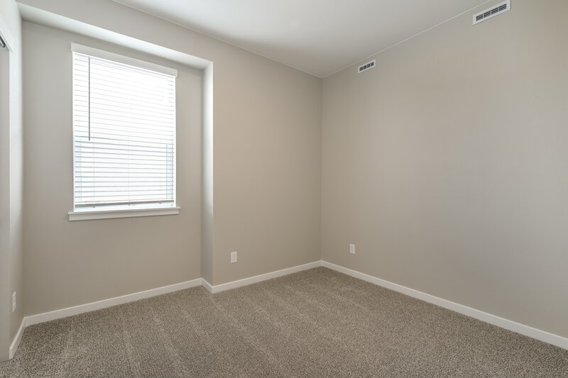 2,420/Mo, 9458 Yampa St Commerce City, CO 80022 Bedroom View