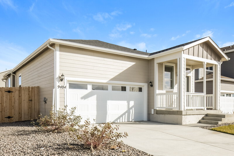 2,330/Mo, 9404 Yampa St Commerce City, CO 80022 Front View
