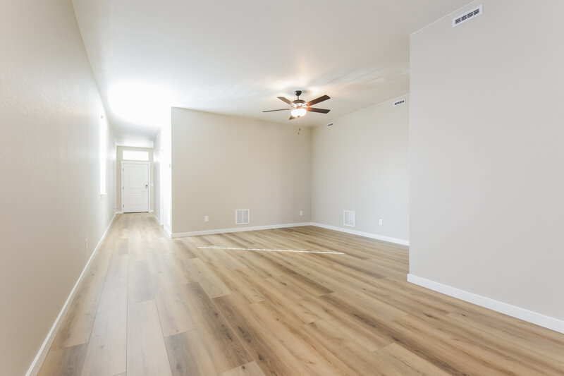 2,330/Mo, 9404 Yampa St Commerce City, CO 80022 Living Room View