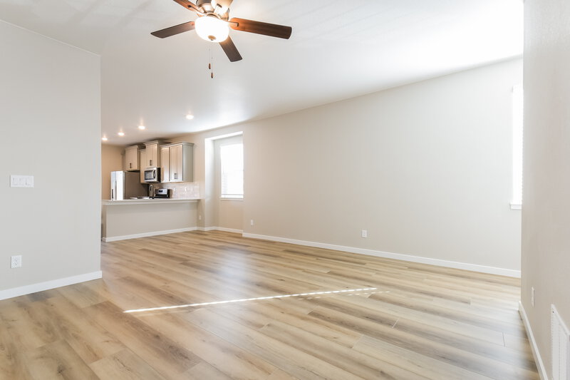 2,330/Mo, 9404 Yampa St Commerce City, CO 80022 Living Room View 3