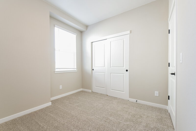 2,330/Mo, 9404 Yampa St Commerce City, CO 80022 Bedroom View 2