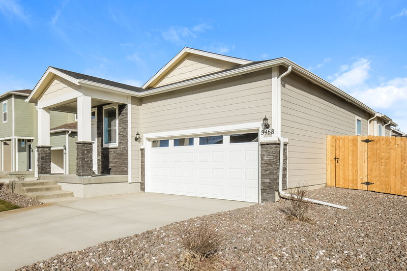 2,380/Mo, 9468 Yampa St Commerce City, CO 80022 Front View