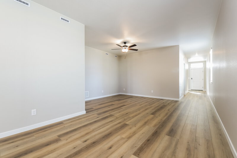 2,380/Mo, 9468 Yampa St Commerce City, CO 80022 Living Room View 3