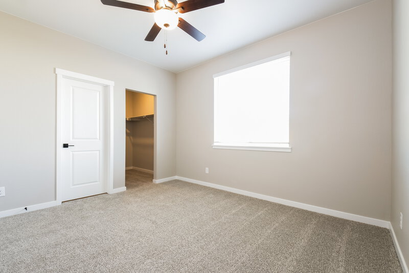 2,380/Mo, 9468 Yampa St Commerce City, CO 80022 Main Bedroom View 2