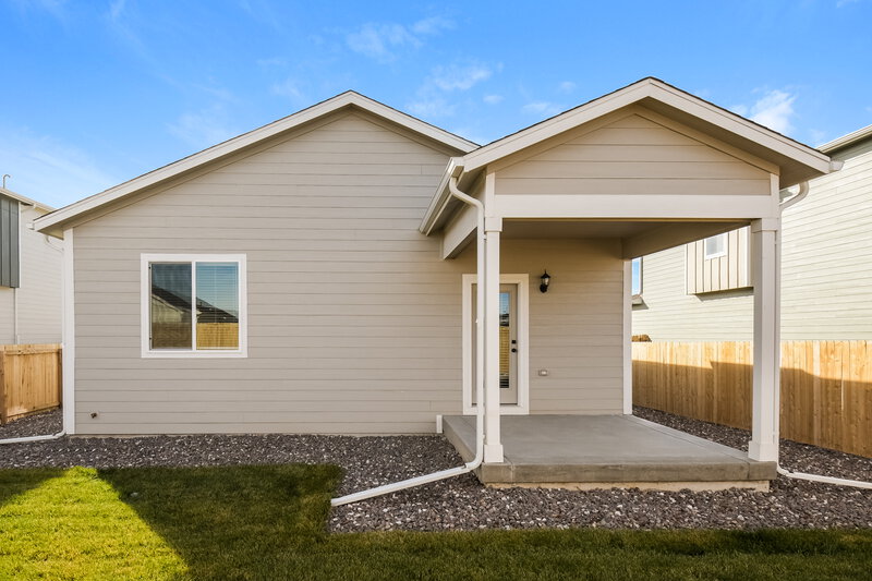 2,380/Mo, 9468 Yampa St Commerce City, CO 80022 Rear View