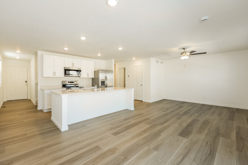 2,285/Mo, 8986 Blue Feather Loop Colorado Springs, CO 80908 Dining Room View