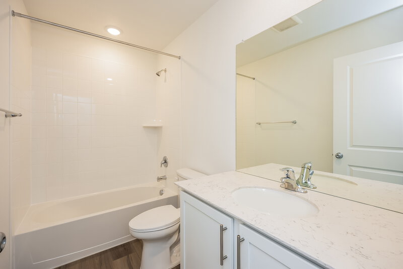 2,270/Mo, 8954 Blue Feather Loop Colorado Springs, CO 80908 Bathroom View 2