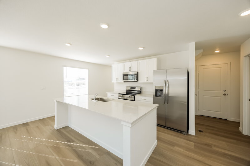 2,265/Mo, 8843 Blue Feather Loop Colorado Springs, CO 80908 Kitchen View