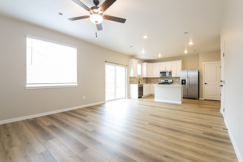 2,960/Mo, 9465 Yampa St Commerce City, CO 80022 Misc View 2