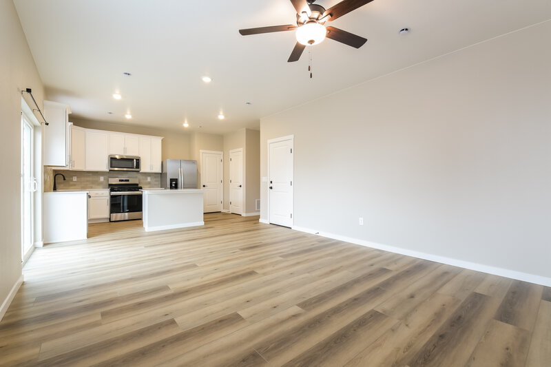 2,960/Mo, 9465 Yampa St Commerce City, CO 80022 Misc View 3