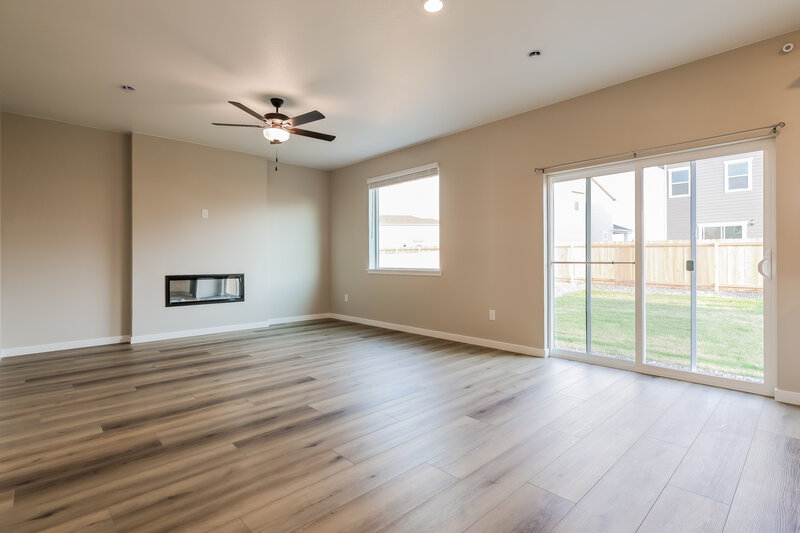 2,980/Mo, 17900 E 94th Ave Commerce City, CO 80022 Living Room View 2