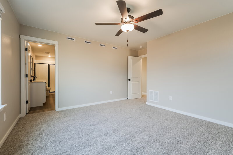 2,980/Mo, 17900 E 94th Ave Commerce City, CO 80022 Main Bedroom View