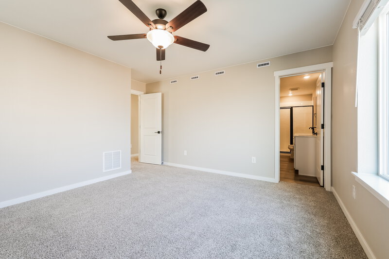 2,980/Mo, 17939 E 93rd Pl Commerce City, CO 80022 Main Bedroom View