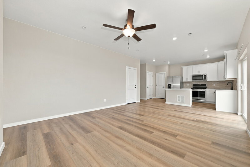 2,835/Mo, 17889 E 93rd Pl Commerce City, CO 80022 Living Room View 2