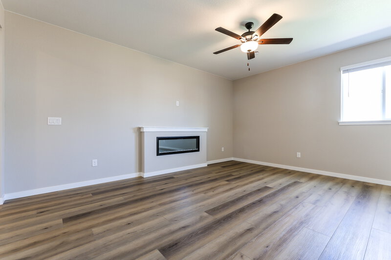 3,190/Mo, 17915 E 94th Ave Commerce City, CO 80022 Living Room View 2