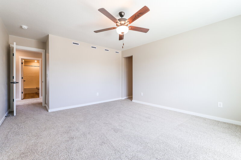 3,190/Mo, 17915 E 94th Ave Commerce City, CO 80022 Main Bedroom View 2