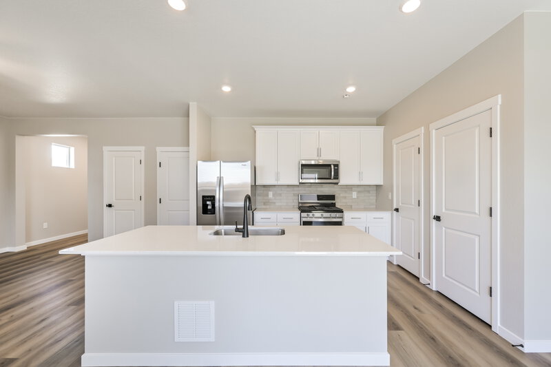 2,950/Mo, 17940 E 94th Ave Commerce City, CO 80022 Misc View 4