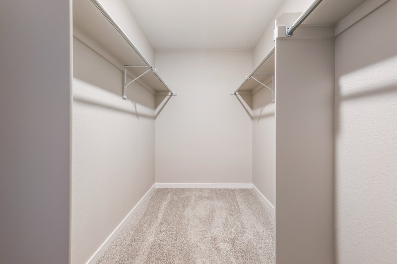 2,950/Mo, 17860 E 94th Ave Commerce City, CO 80022 Walk In Closet View