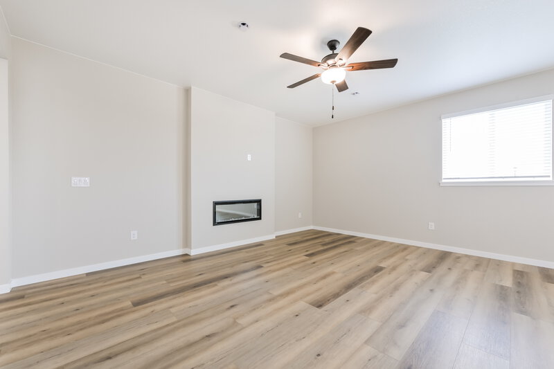 2,950/Mo, 9389 Telluride Court Commerce City, CO 80022 Living Room View