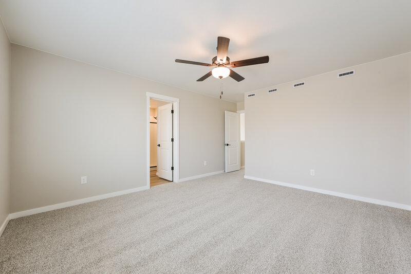 2,950/Mo, 9389 Telluride Court Commerce City, CO 80022 Main Bedroom View 2
