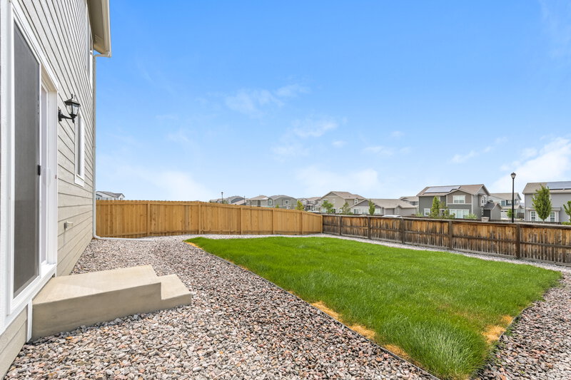 2,950/Mo, 9389 Telluride Court Commerce City, CO 80022 Rear View