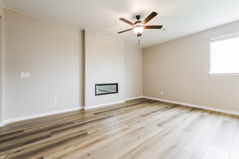 2,950/Mo, 17909 E 93rd Pl Commerce City, CO 80022 Living Room View 2
