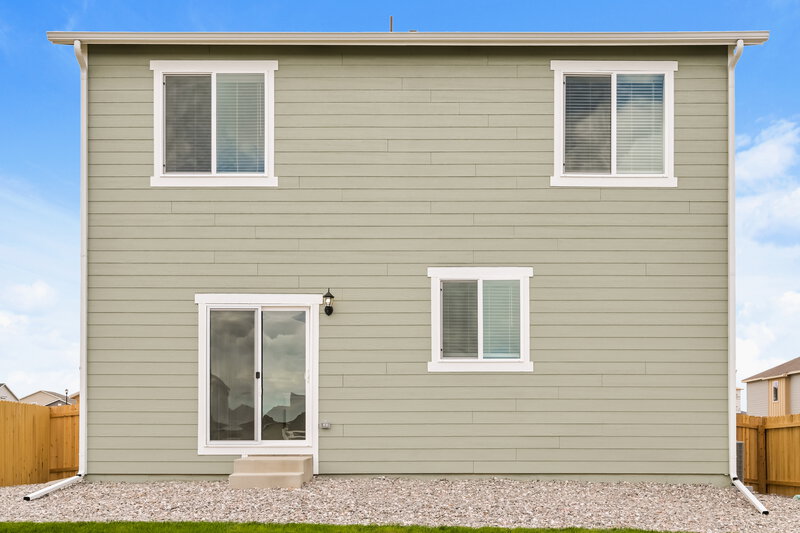 2,900/Mo, 17833 E 94th Pl Commerce City, CO 80022 Rear View