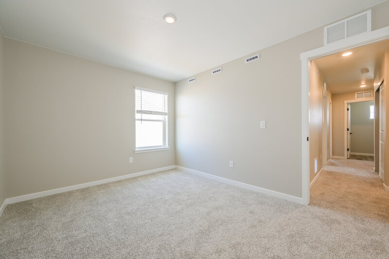3,340/Mo, 17946 E 94th Ave Commerce City, CO 80022 Bedroom View 2