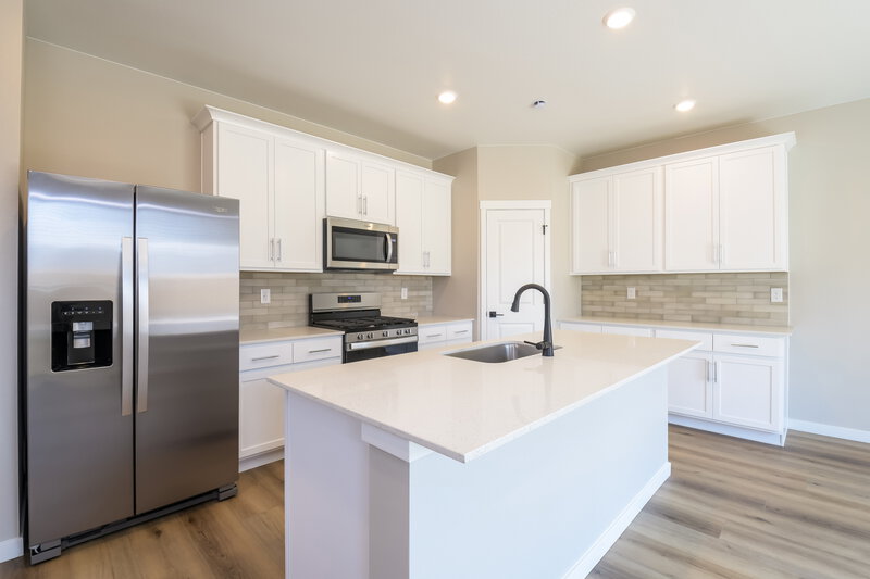 3,180/Mo, 17942 E 94th Place Commerce City, CO 80022 Misc View 2