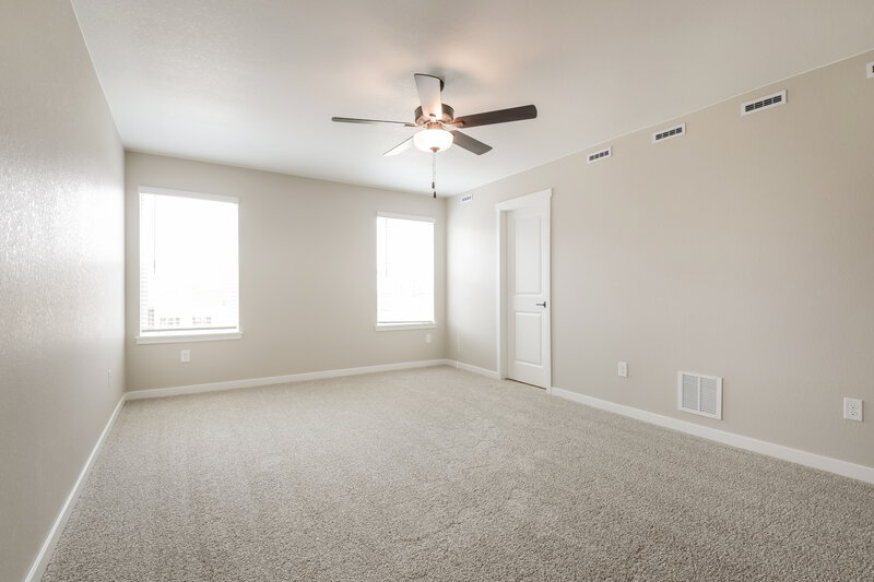3,150/Mo, 17880 E 94th Ave Commerce City, CO 80022 Main Bedroom View