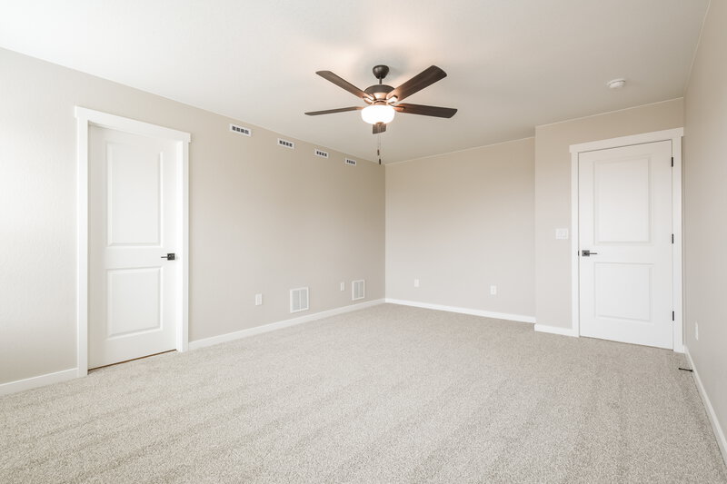 3,150/Mo, 17880 E 94th Ave Commerce City, CO 80022 Main Bedroom View 2