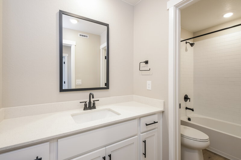3,150/Mo, 17880 E 94th Ave Commerce City, CO 80022 Bathroom View