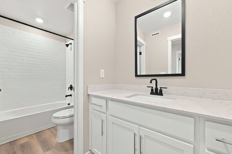 3,340/Mo, 17803 E 94th Pl Commerce City, CO 80022 Bathroom View