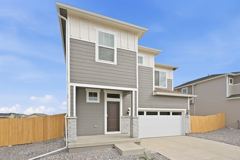 3,150/Mo, 17753 E 94th Pl Commerce City, CO 80022 Front View