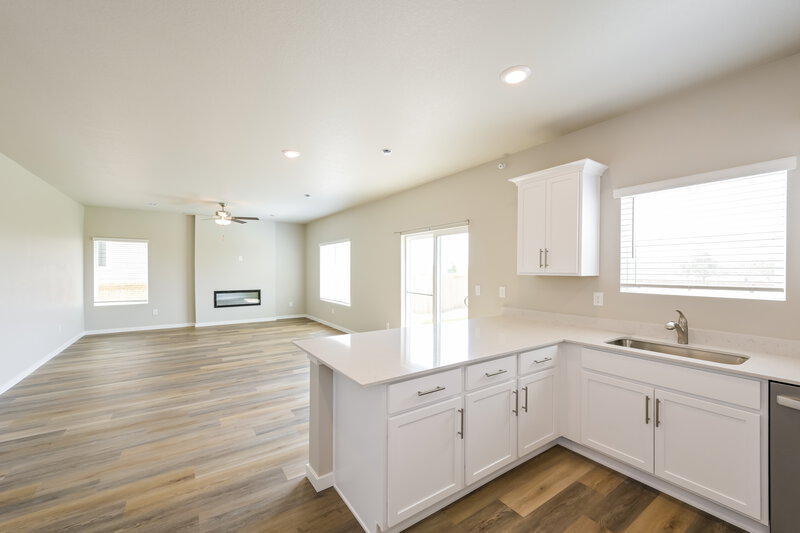 2,690/Mo, 2210 Christina St Fort Lupton, CO 80621 Kitchen View 2