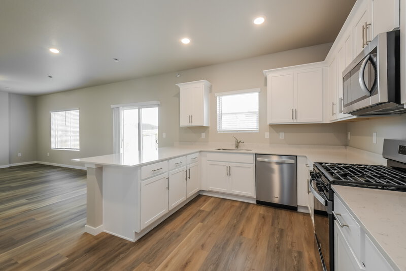 2,690/Mo, 2241 Christina St Fort Lupton, CO 80621 Kitchen View 2