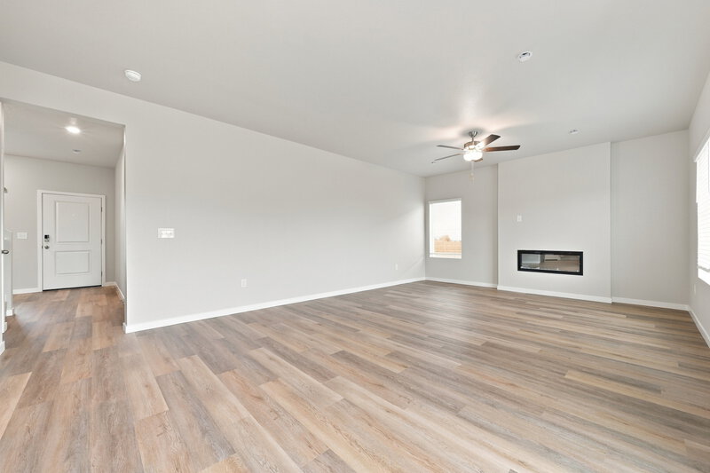 2,690/Mo, 943 Gianna Ave Fort Lupton, CO 80621 Living Room View