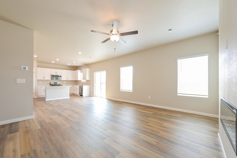 2,800/Mo, 2190 Christina St Fort Lupton, CO 80621 Living Room View