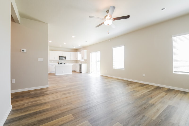 2,800/Mo, 2230 Christina St Fort Lupton, CO 80621 Living Room View 3