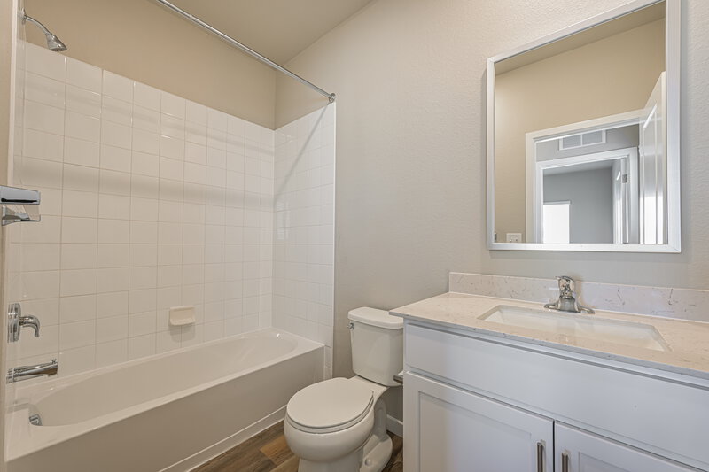 3,045/Mo, 2180 Christina St Fort Lupton, CO 80621 Bathroom View 2