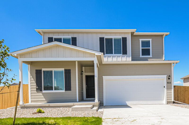 3,090/Mo, 923 Gianna Ave Fort Lupton, CO 80621 External View