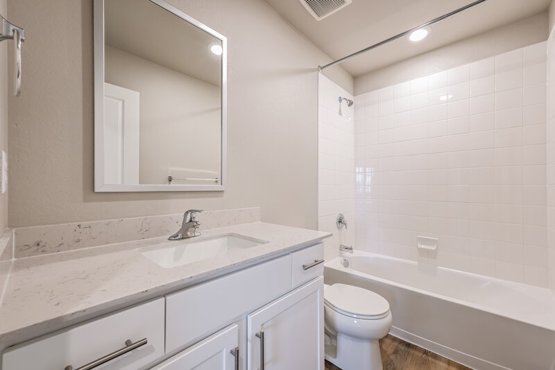 2,735/Mo, 7404 Poudre St Frederick, CO 80530 Bathroom View 2