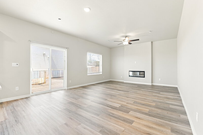 2,810/Mo, 7328 Crystal Ave Frederick, CO 80530 Living Room View