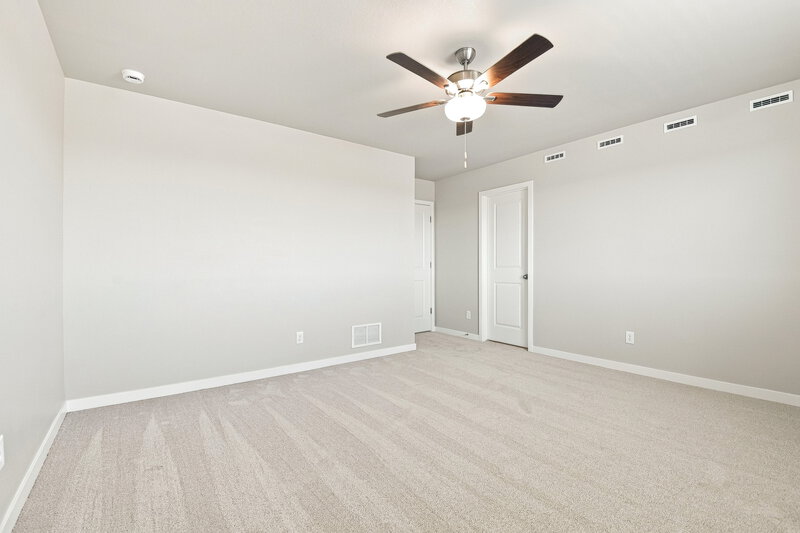 2,810/Mo, 7328 Crystal Ave Frederick, CO 80530 Primary Bedroom View 3