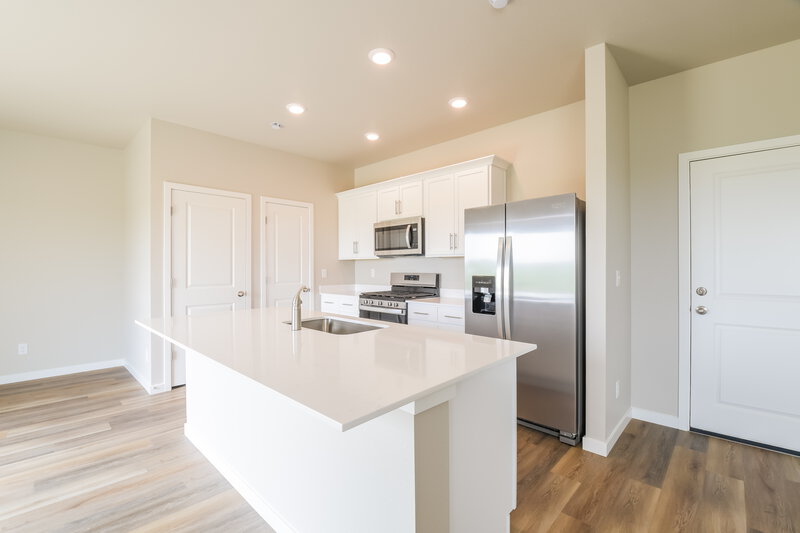 2,895/Mo, 7316 Crystal Ave Frederick, CO 80530 Kitchen View