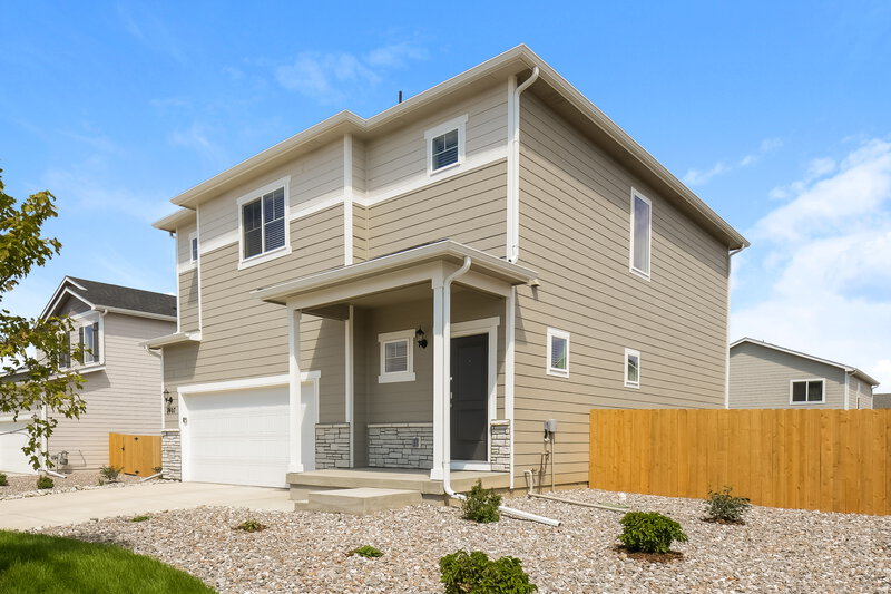 2,700/Mo, 7407 White River St Frederick, CO 80530 Front View