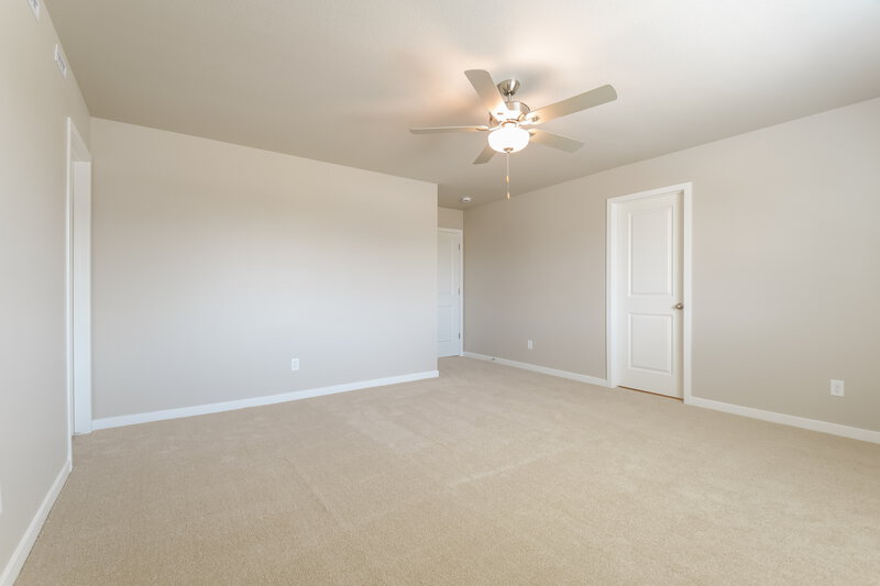 2,700/Mo, 7407 White River St Frederick, CO 80530 Main Bedroom View