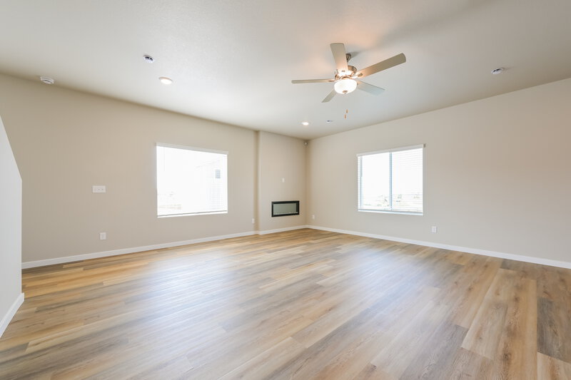 2,995/Mo, 7403 White River St Frederick, CO 80530 Living Room View 2