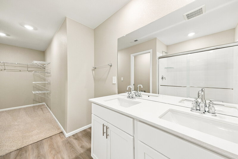 2,405/Mo, 11441 Lake Trout Dr Colorado Springs, CO 80925 Primary Bathroom View