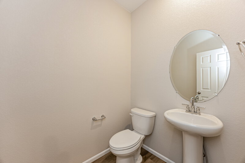 2,570/Mo, 11451 Lake Trout Dr Colorado Springs, CO 80925 Main Bathroom View 2